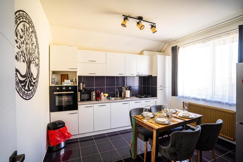 N & G Apartments ริชนอฟ ภายนอก รูปภาพ