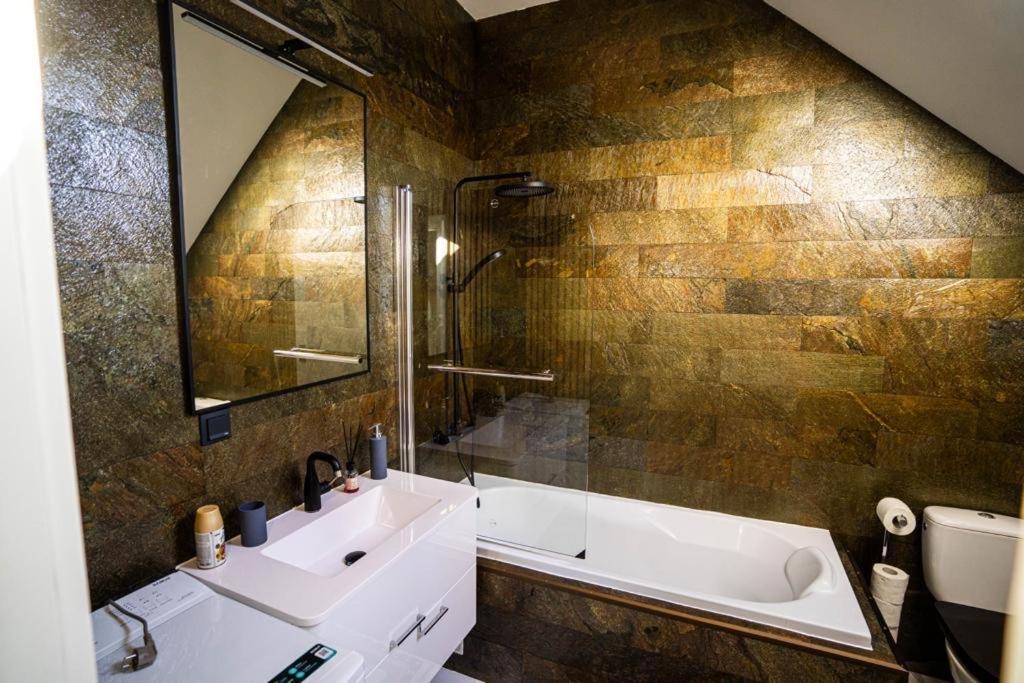 N & G Apartments ริชนอฟ ภายนอก รูปภาพ